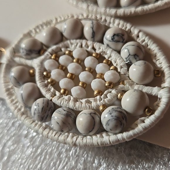 Elegant White and Brown Earrings Set of 2 - Picture 5 of 17